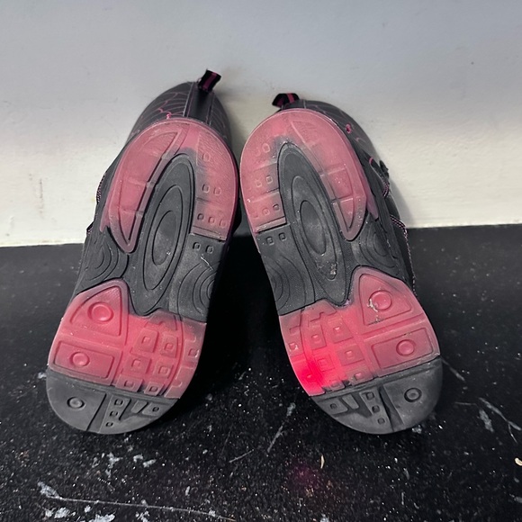 Spider-Man by Marvel Toddler Boys Light-up Mid-Calf Boot, Size 11 - Picture 6 of 6